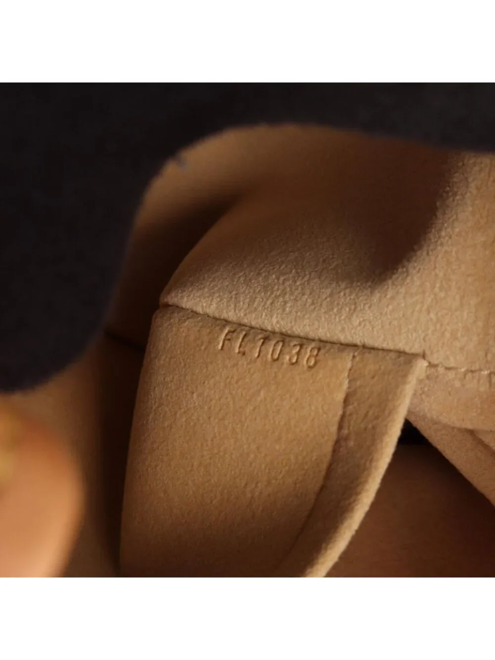 Louis Vuitton Shoulder Bag Galleria PM Canvas Leather